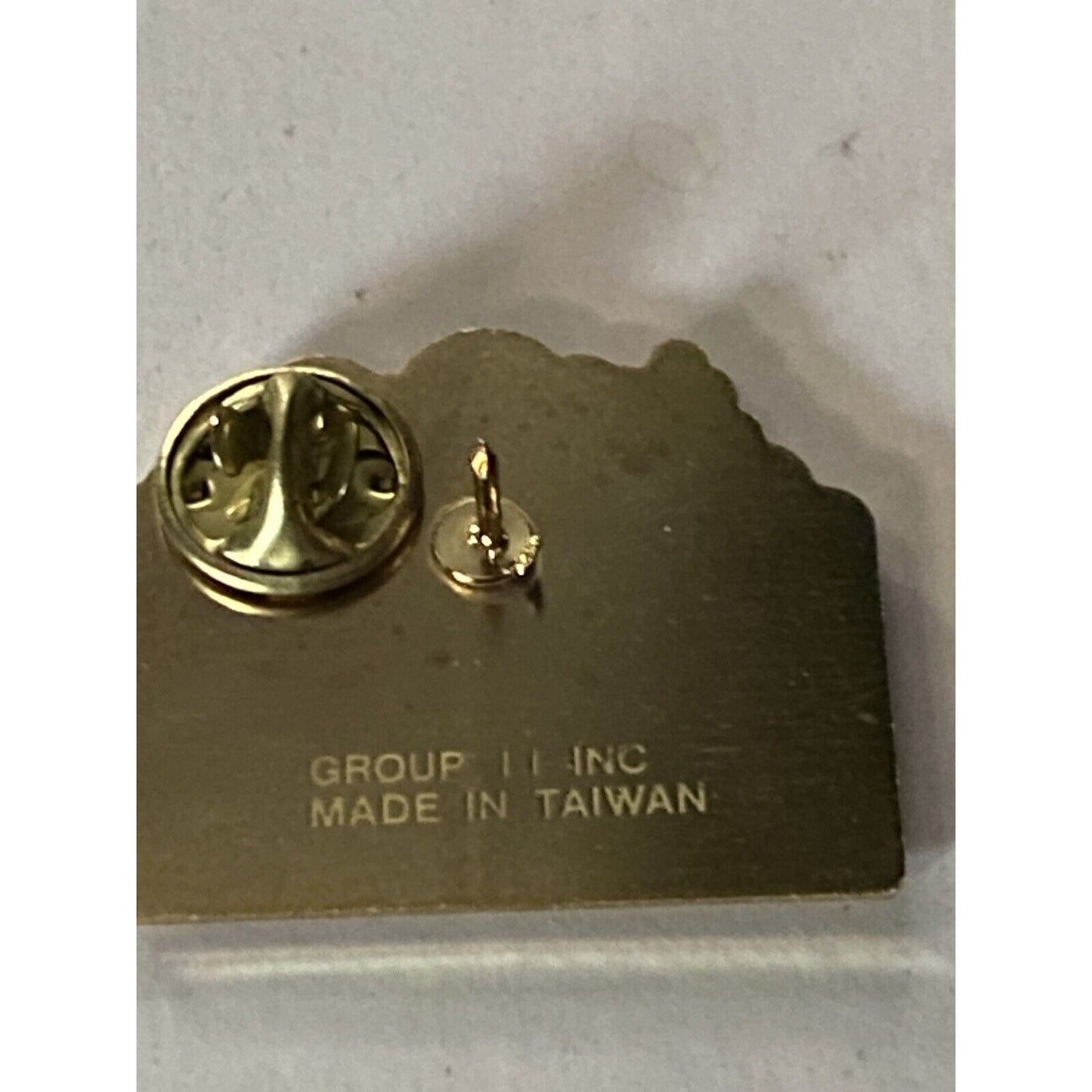 McDonald's 1993 Christmas Lapel Pin Ronald & Friends Caroling