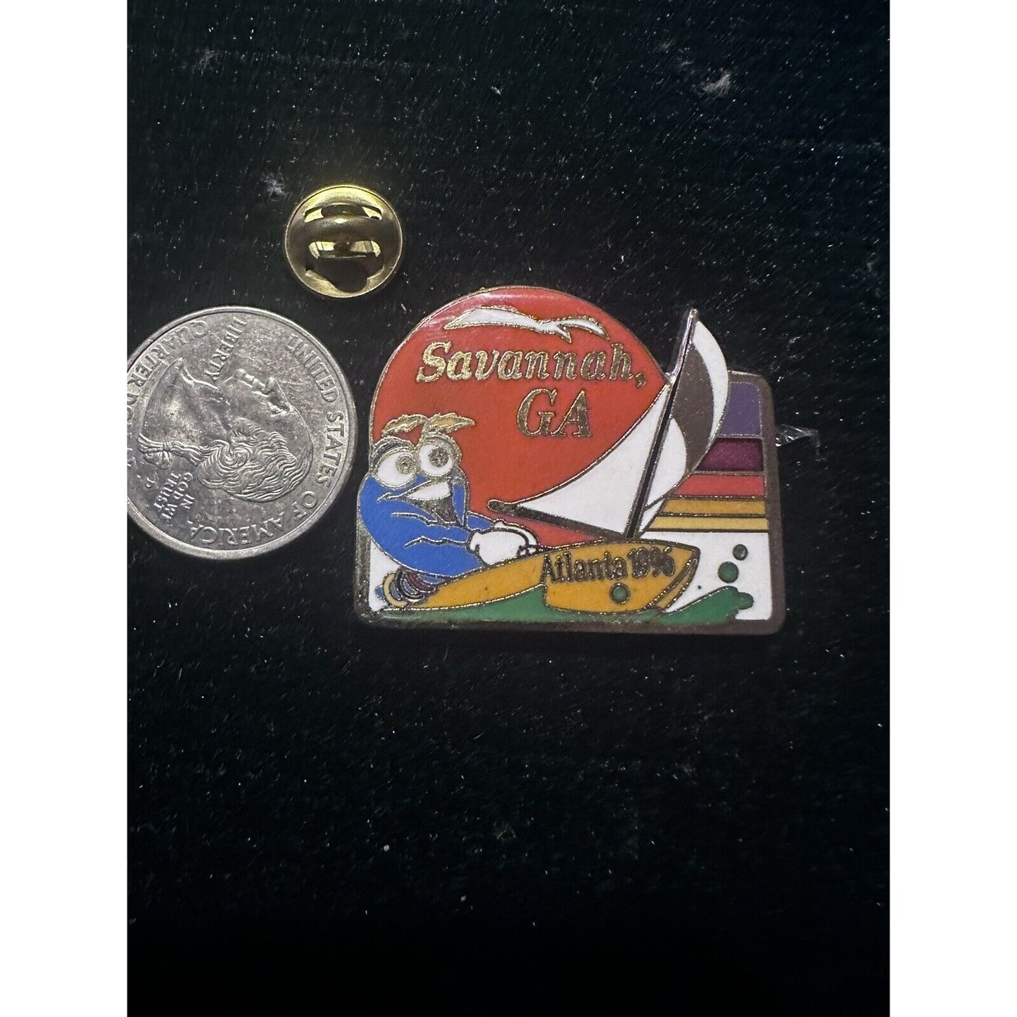 Olympic Games 1996 Atlanta Savannah Georgia Mascot Izzy Sailing Pin Hologram