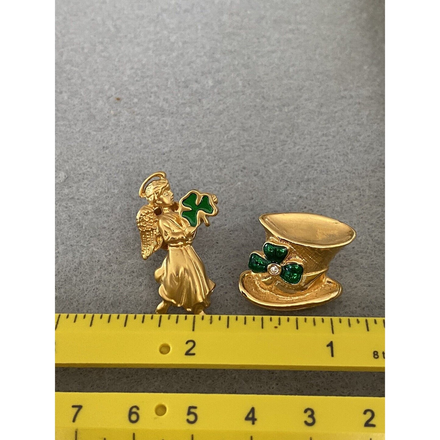 AVON GOLD TONE ST. PATRICK'S DAY ANGEL HAT IRISH ENAMELED CLOVER RHINESTONE PIN