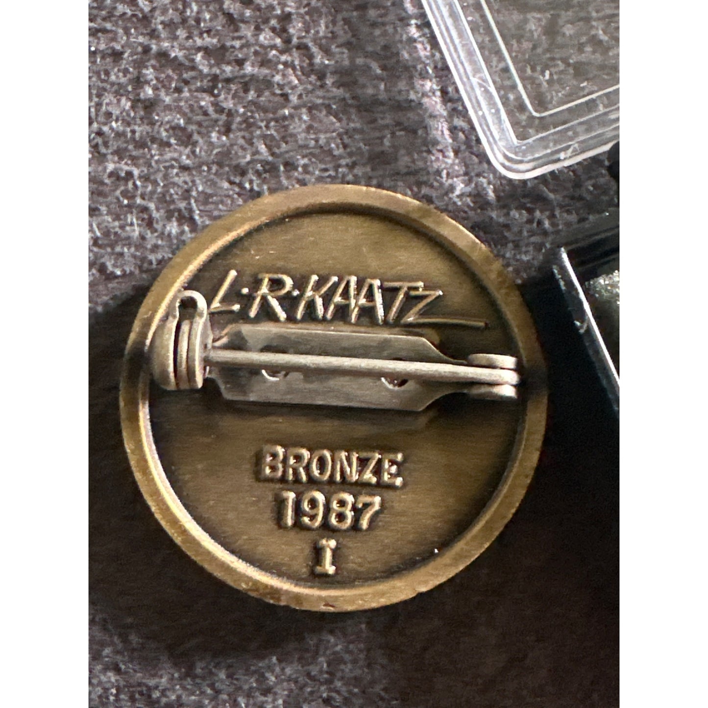 Ducks Unlimited 50th Anniversary Bronze Pin By L.R. Kaatz 1987