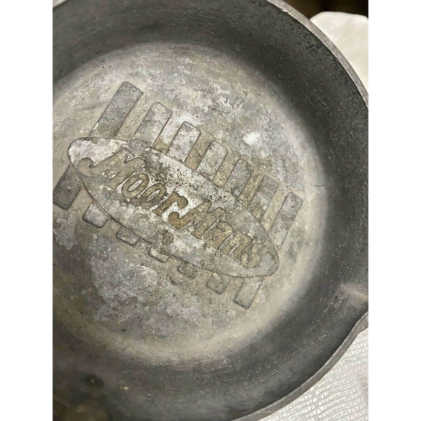 Moorman's Metal Pan Ashtray Spoon Rest 6 Inch Long