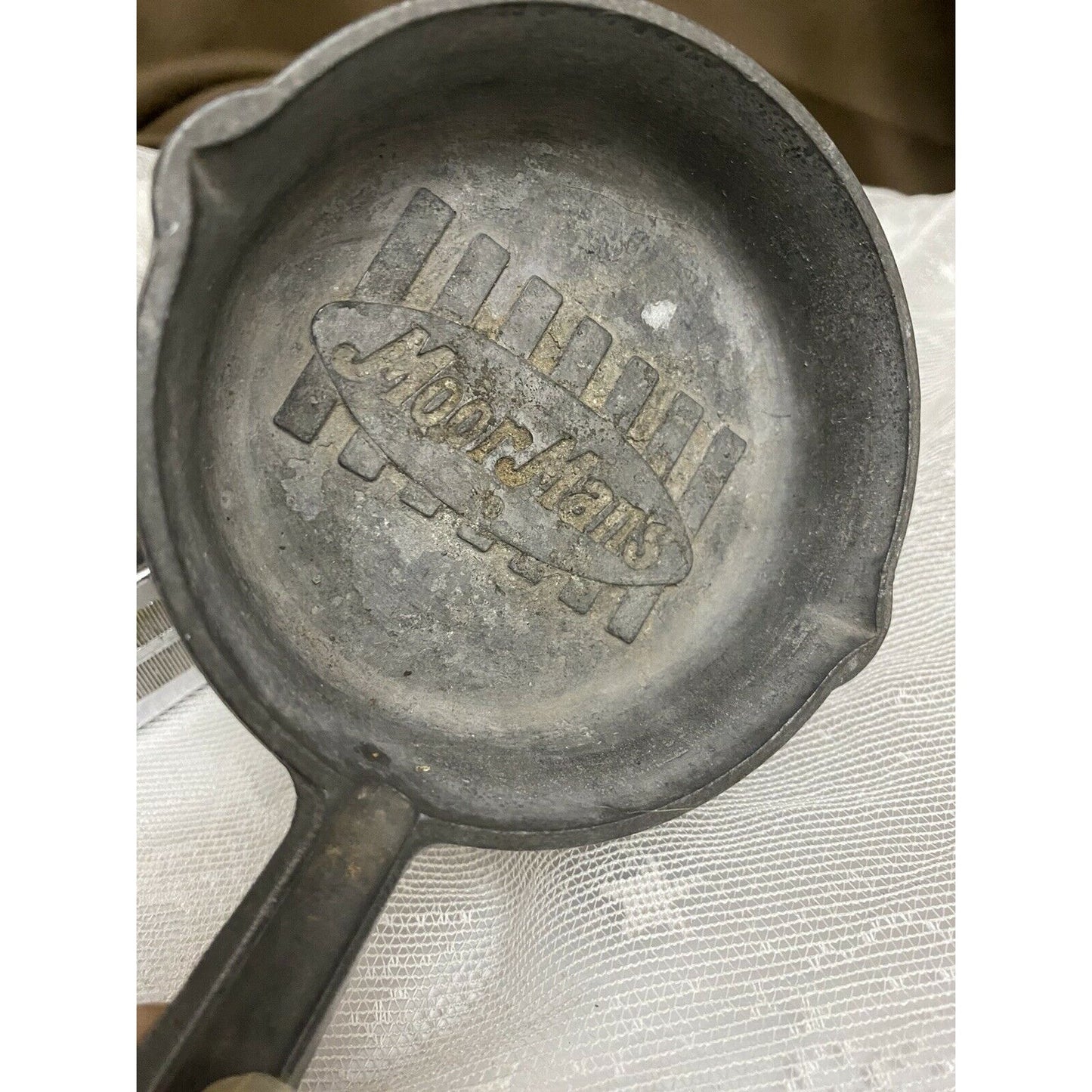 Moorman's Metal Pan Ashtray Spoon Rest 6 Inch Long