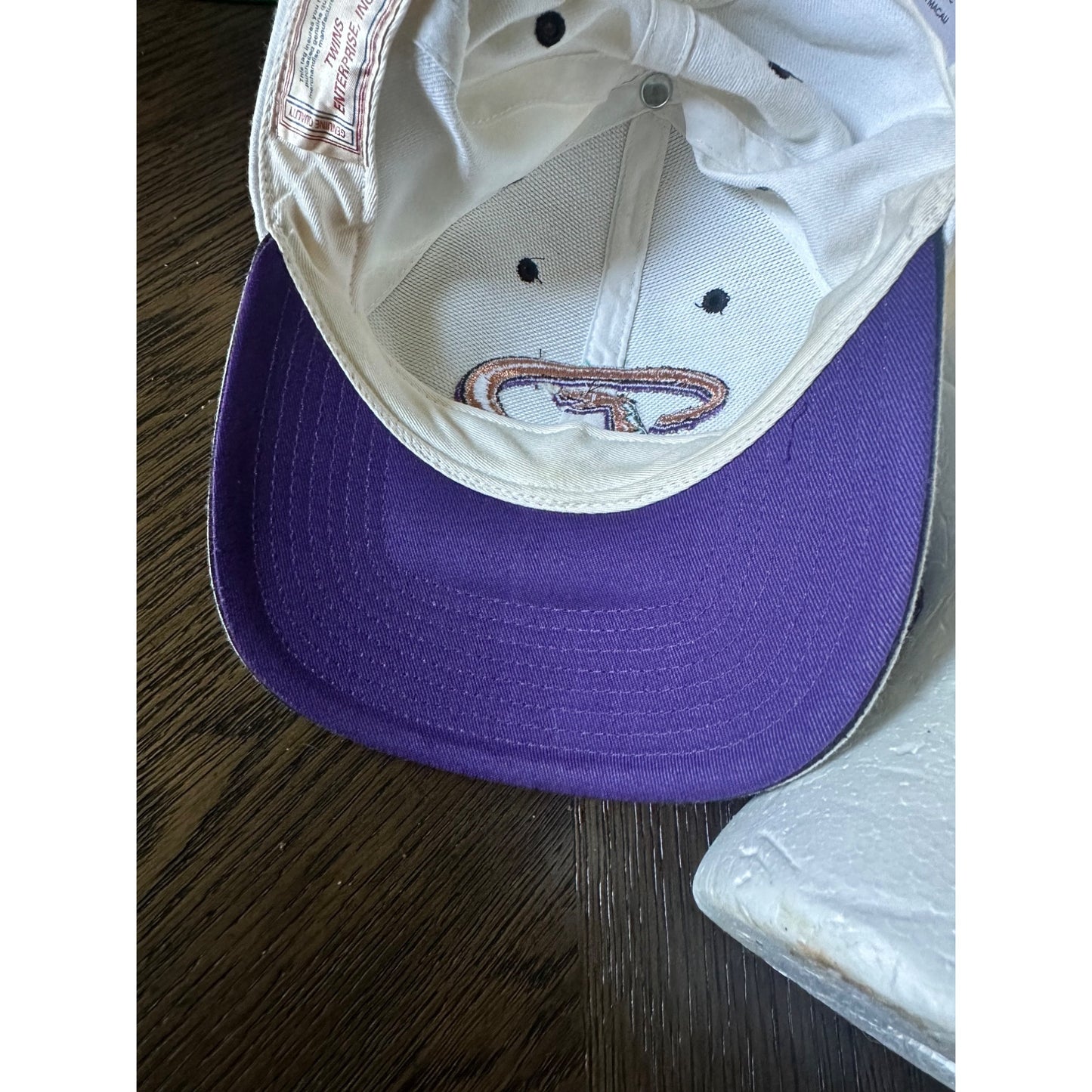 Diamondbacks MLB Hat By Twins Enterprise Inc White Adjustable Genuine Merchandise vintage