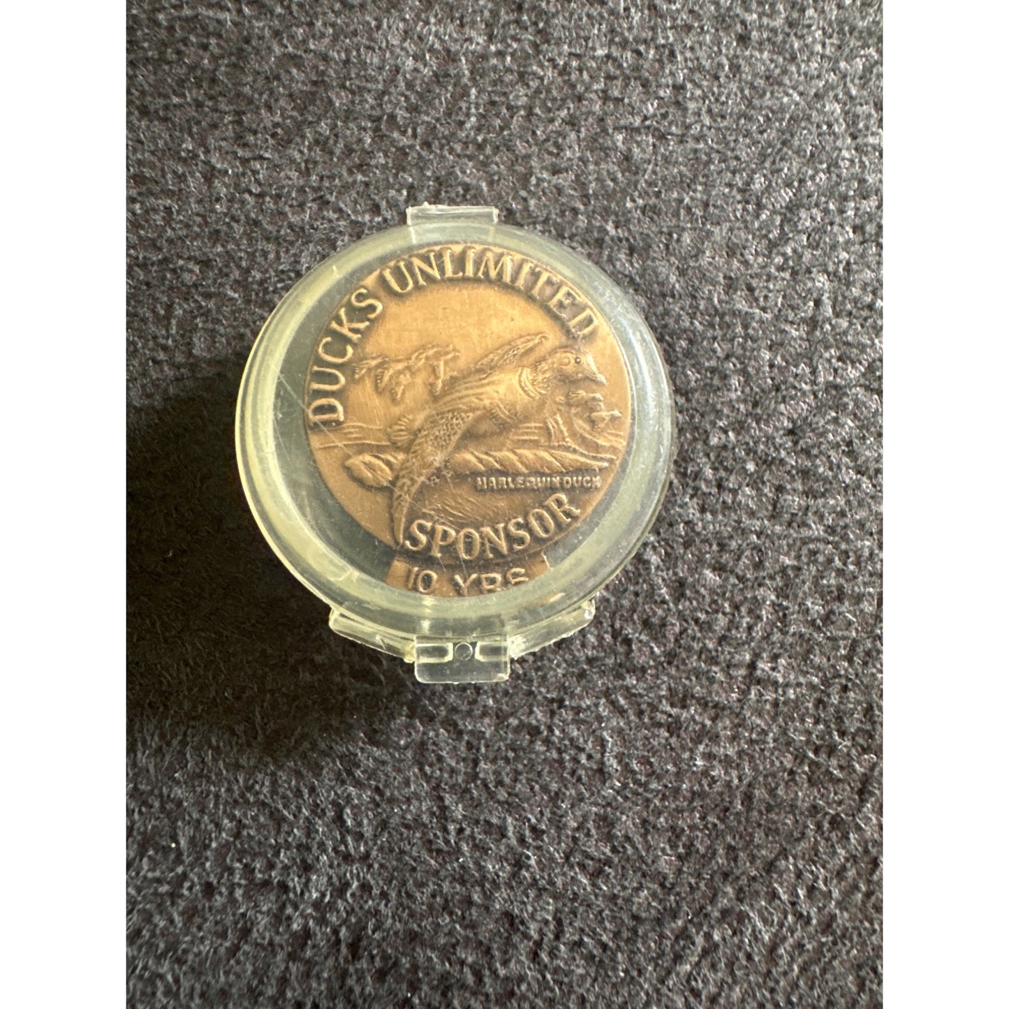 Ducks Unlimited Sponsor 10 Yrs Bronze Pin By Larry Toschik 1993 + case