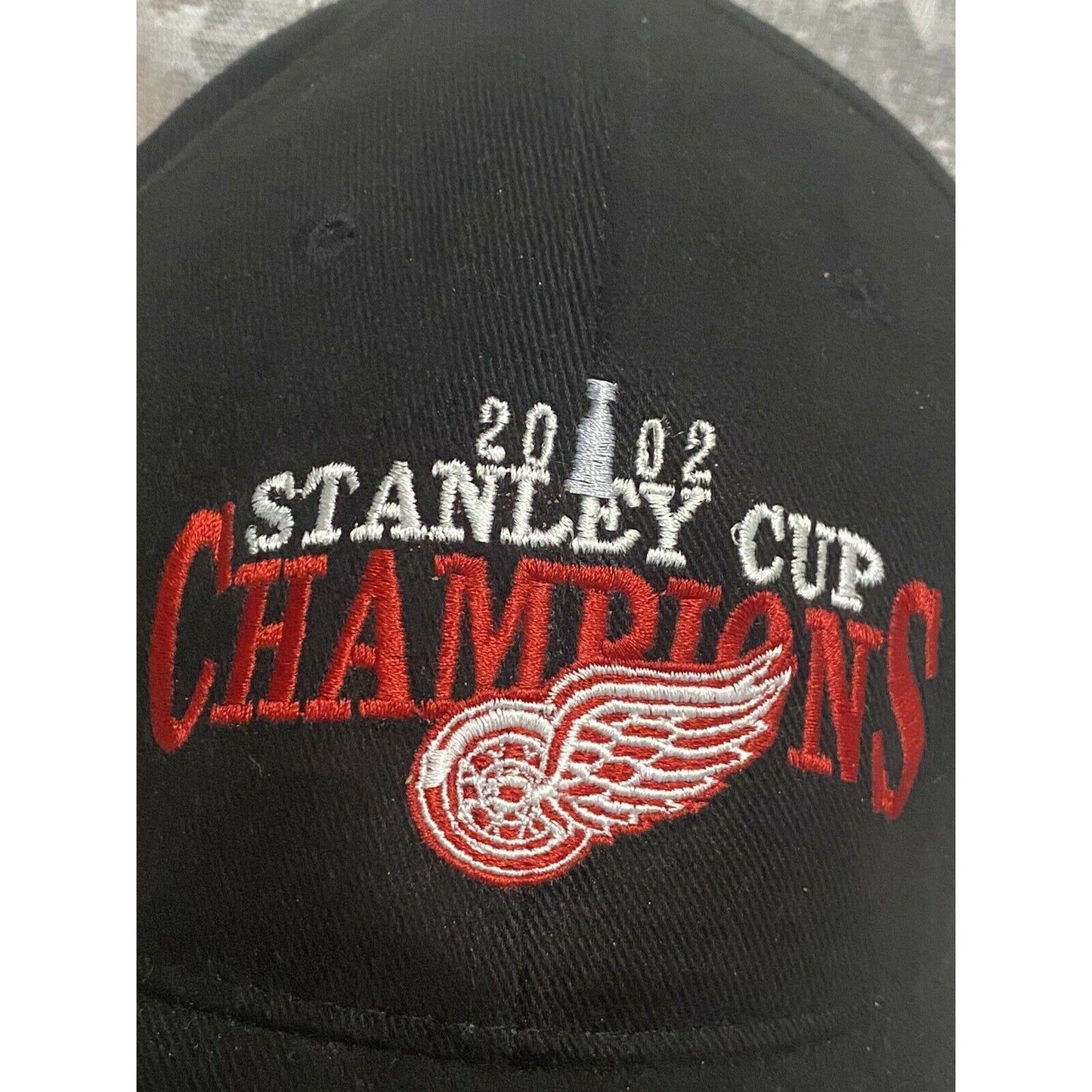 Detroit Red Wings NHL Stanley Cup Champions 2002 Hockey Hat Cap