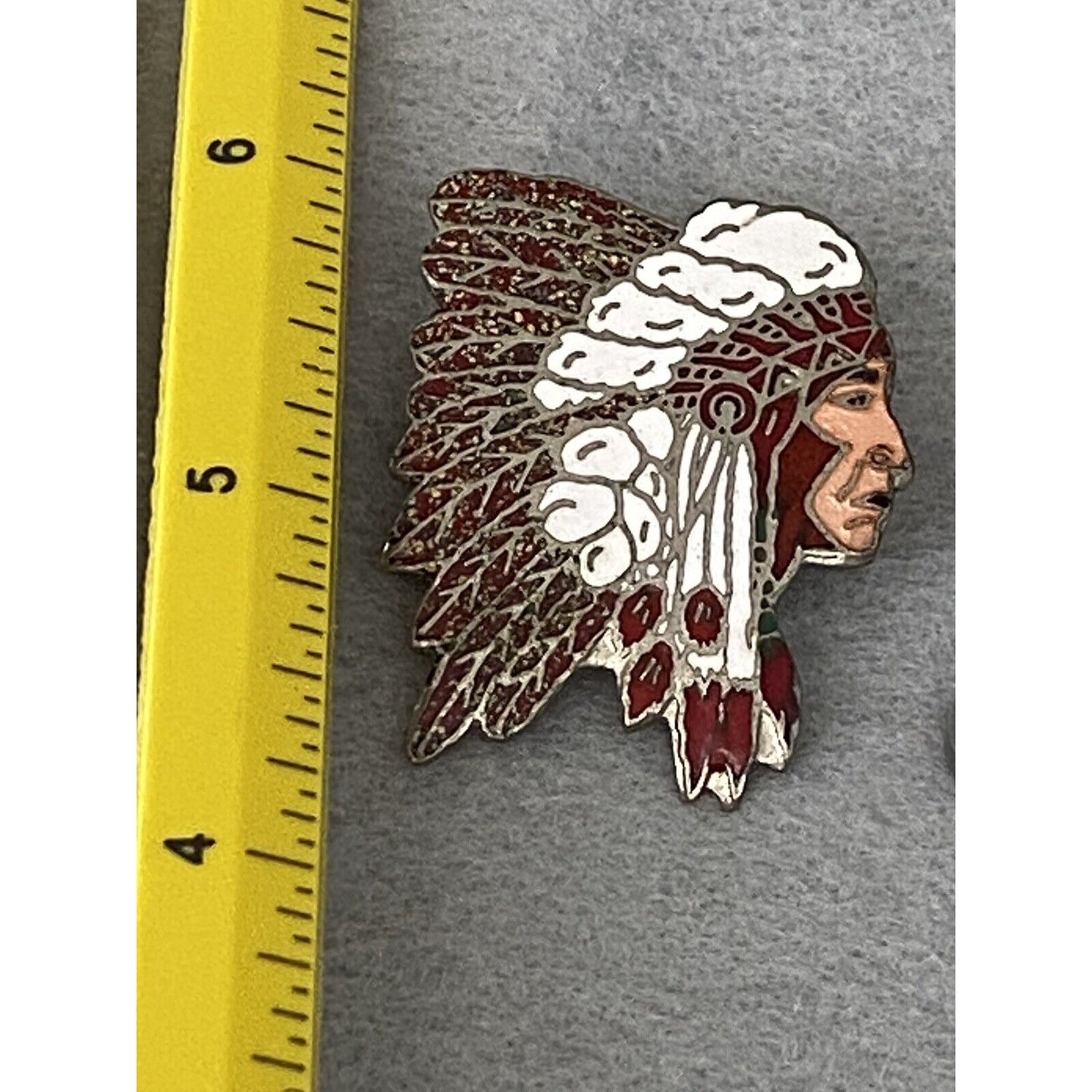 Native American Indian Chief Headdress Red White Specked X-Large Metal Pin