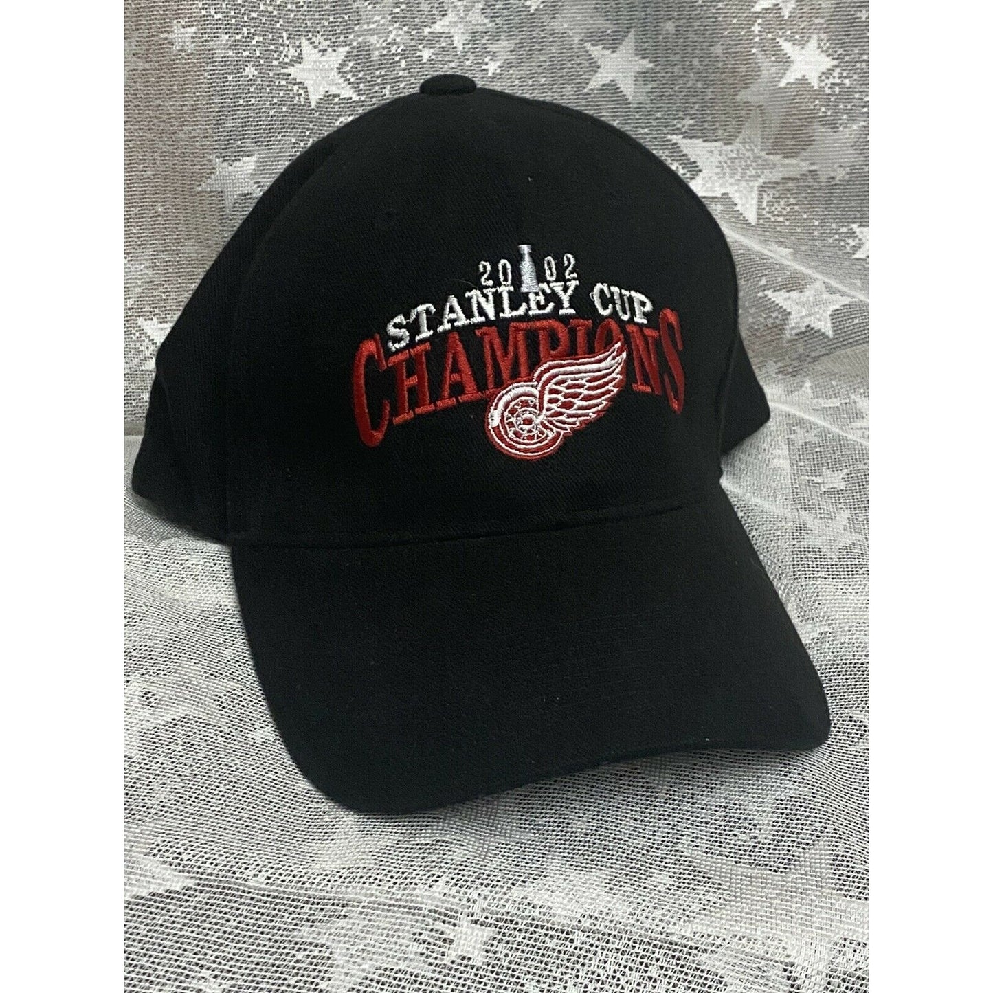 Detroit Red Wings NHL Stanley Cup Champions 2002 Hockey Hat Cap