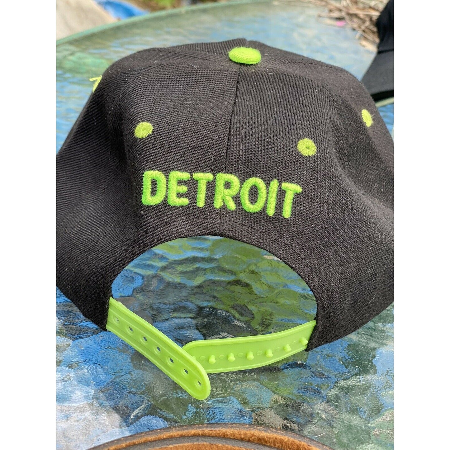 Detroit Tigers Baseball Cap Neon Green Diamond Sports Adjustable Spellout