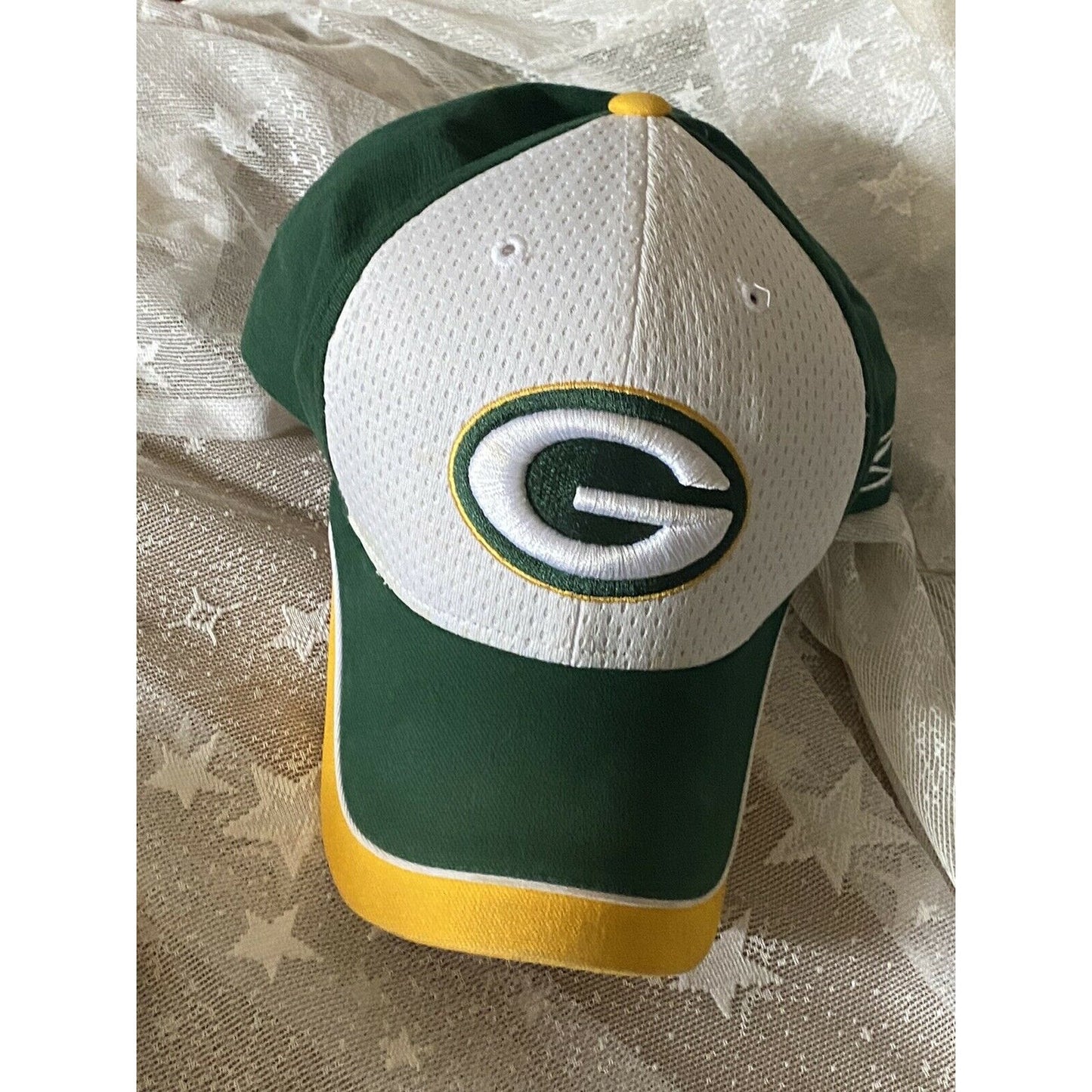 Green Bay Packers Reebok NFL Equipment Hat Cap Hook Loop Adjustable Size