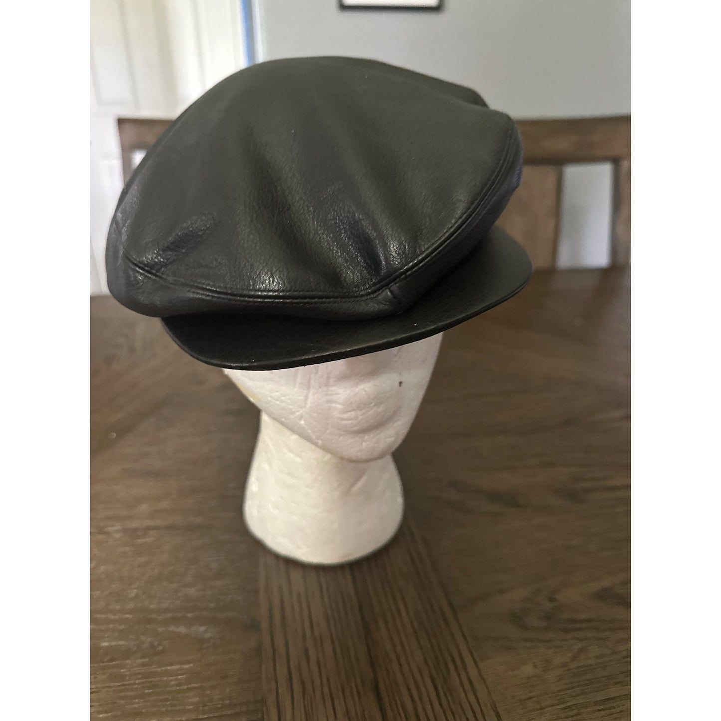 Genuine Leather Newsboy Cap By A. Adams & Spire size  Medium  Black