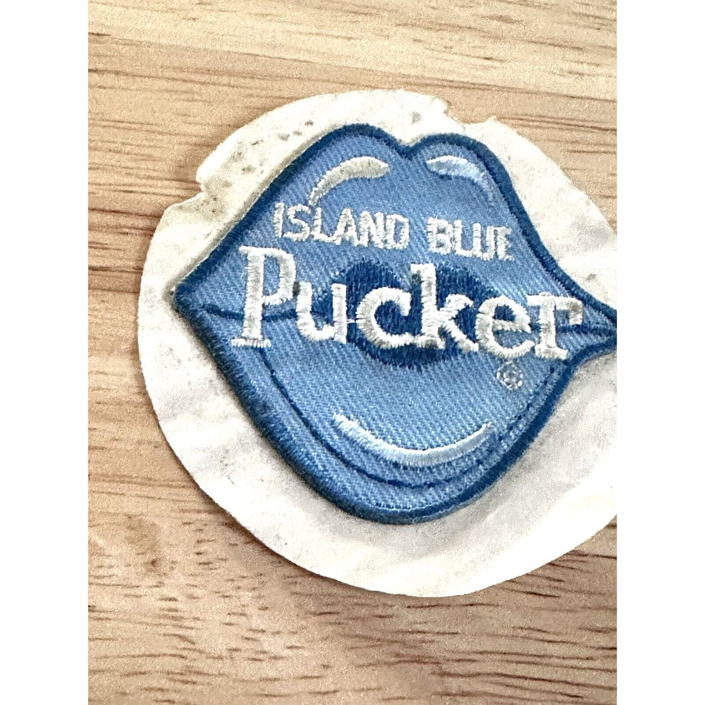 Island Blue Pucker Patch Lips - sticky back