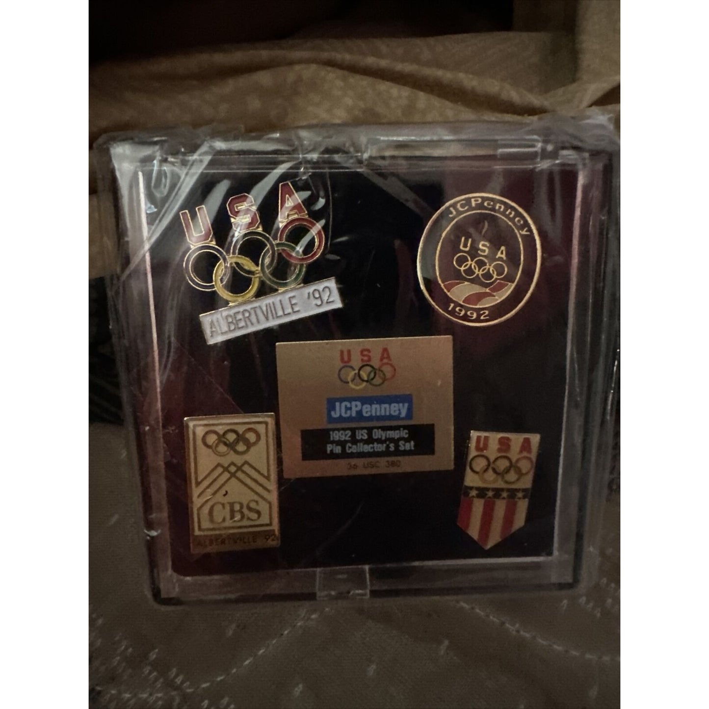 Albertville Olympic 1992 USA JC Penny CBS Pin Collectors Case 5 Pins