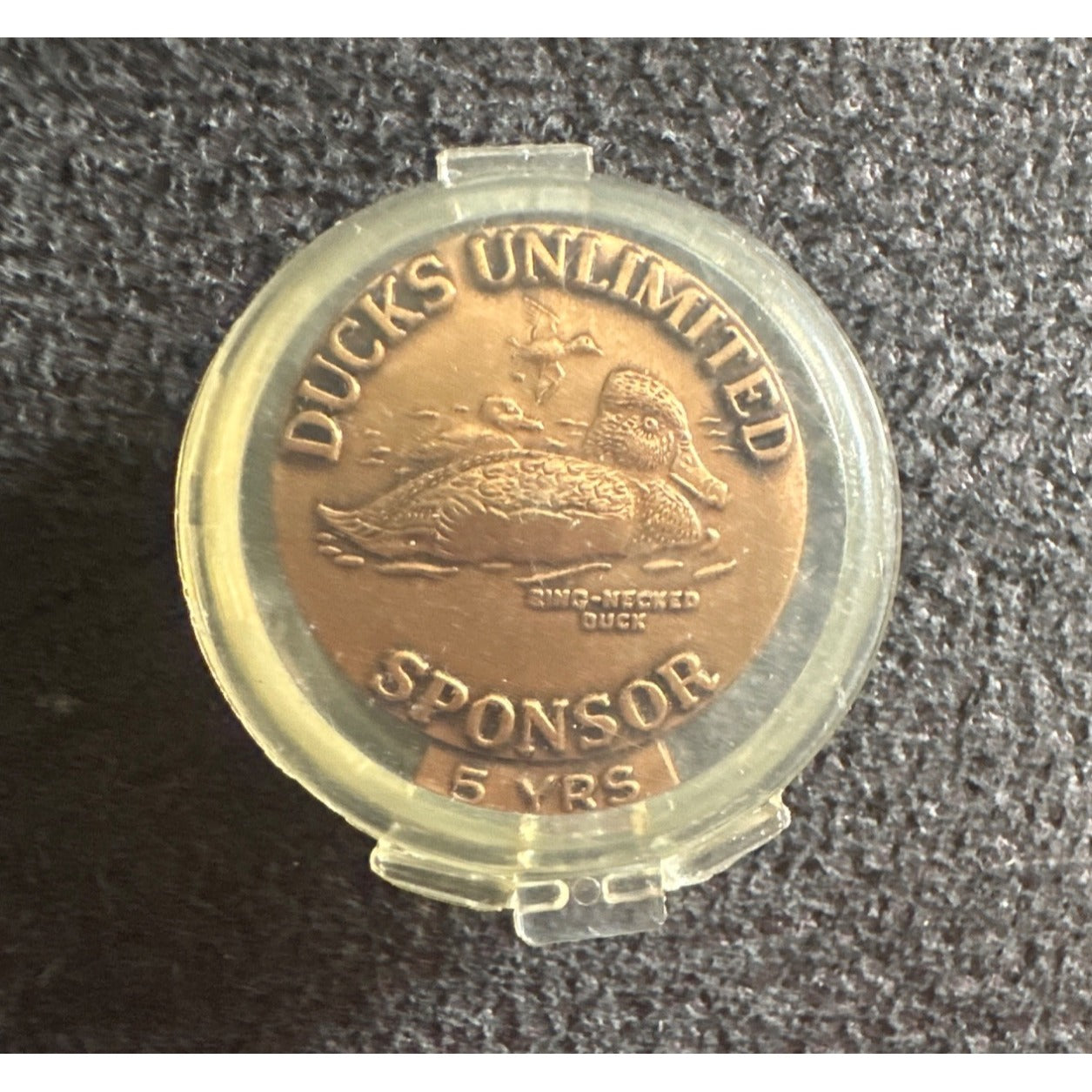 Ducks Unlimited Sponsor Bronze Pin 5 Years 1992 Larry Toschik