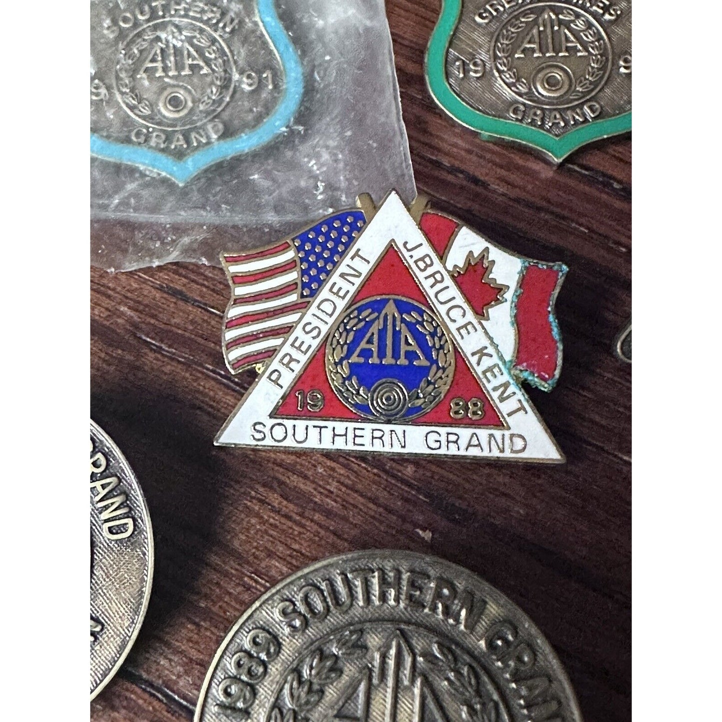 13 ATA Great Lakes Grand American Trap Shoot Pin Presidents 1987-1993 Southern