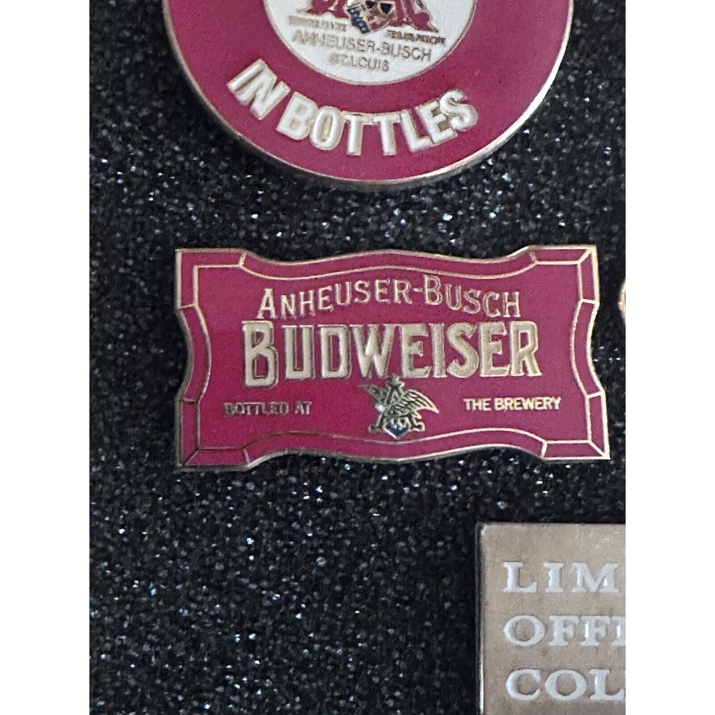 Budweiser limited edition officially licensed collector pin set 6 pins with case.