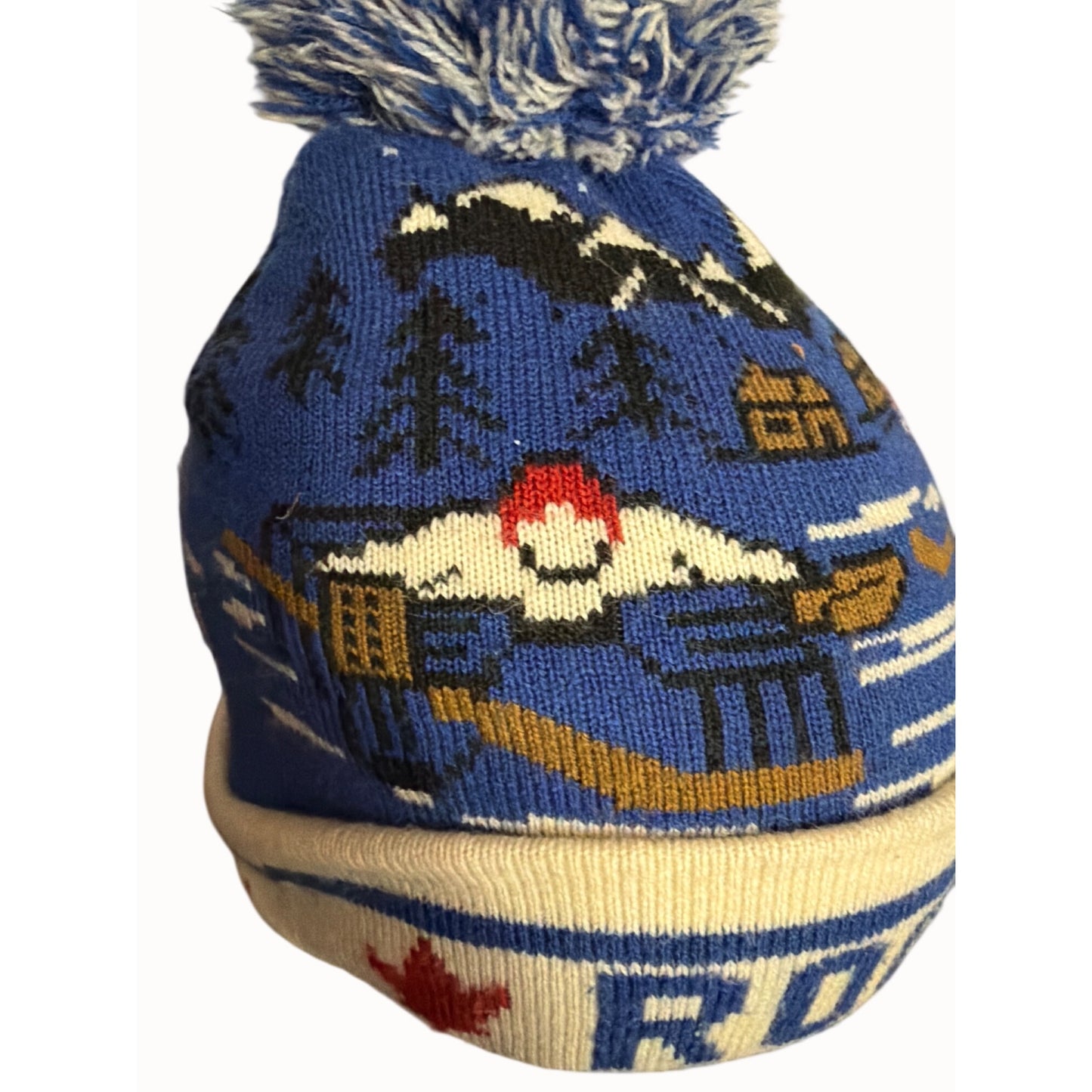 Roots Kids Winter hockey players  Knit Pom Pom Hat Blue Canada Design O/S