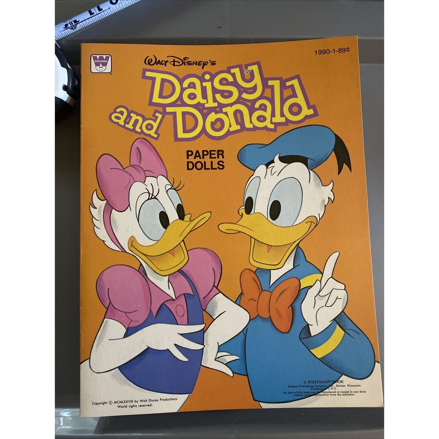 Walt Disney's Daisy And Donald paper dolls Whitman 1990