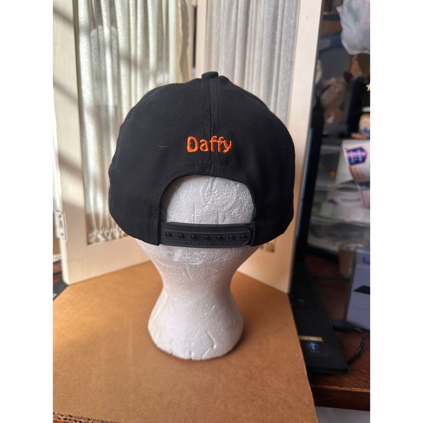 Daffy Duck Snapback Hat Cartoon Eyes & Orange Brim Warner bros store vtg