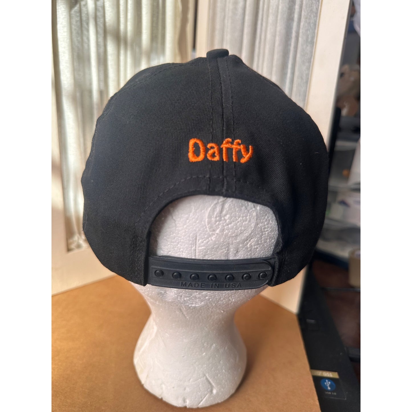 Daffy Duck Snapback Hat Cartoon Eyes & Orange Brim Warner bros store vtg