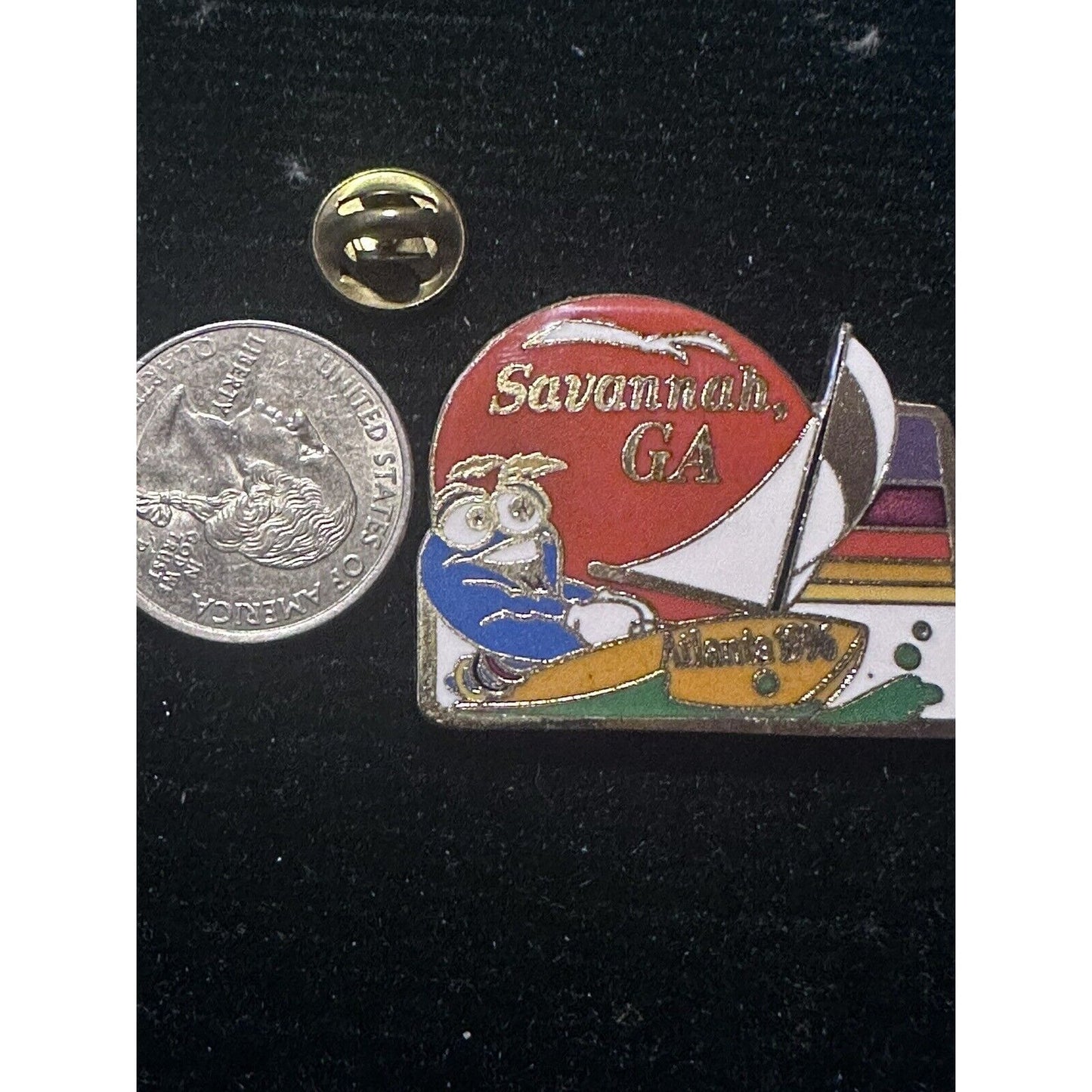 Olympic Games 1996 Atlanta Savannah Georgia Mascot Izzy Sailing Pin Hologram