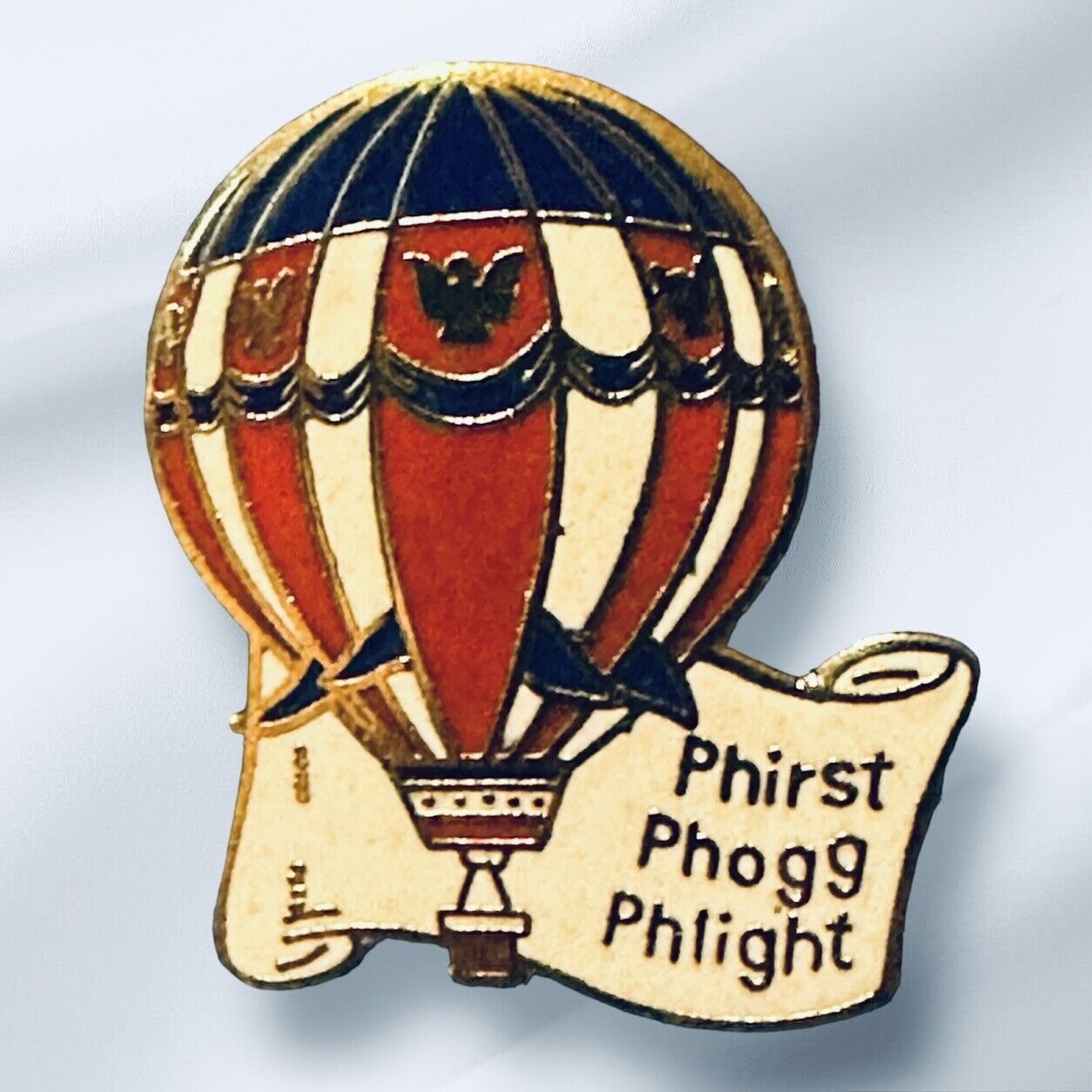 1982 Capt Phogg Phirst Phogg Phlight Collectible Hot Air Balloon Souvenir Pin