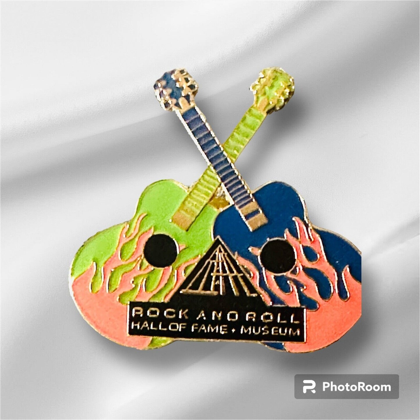 Rock and Roll Hall of Fame Museum Dueling Flame Guitars Vintage 1999  Pin