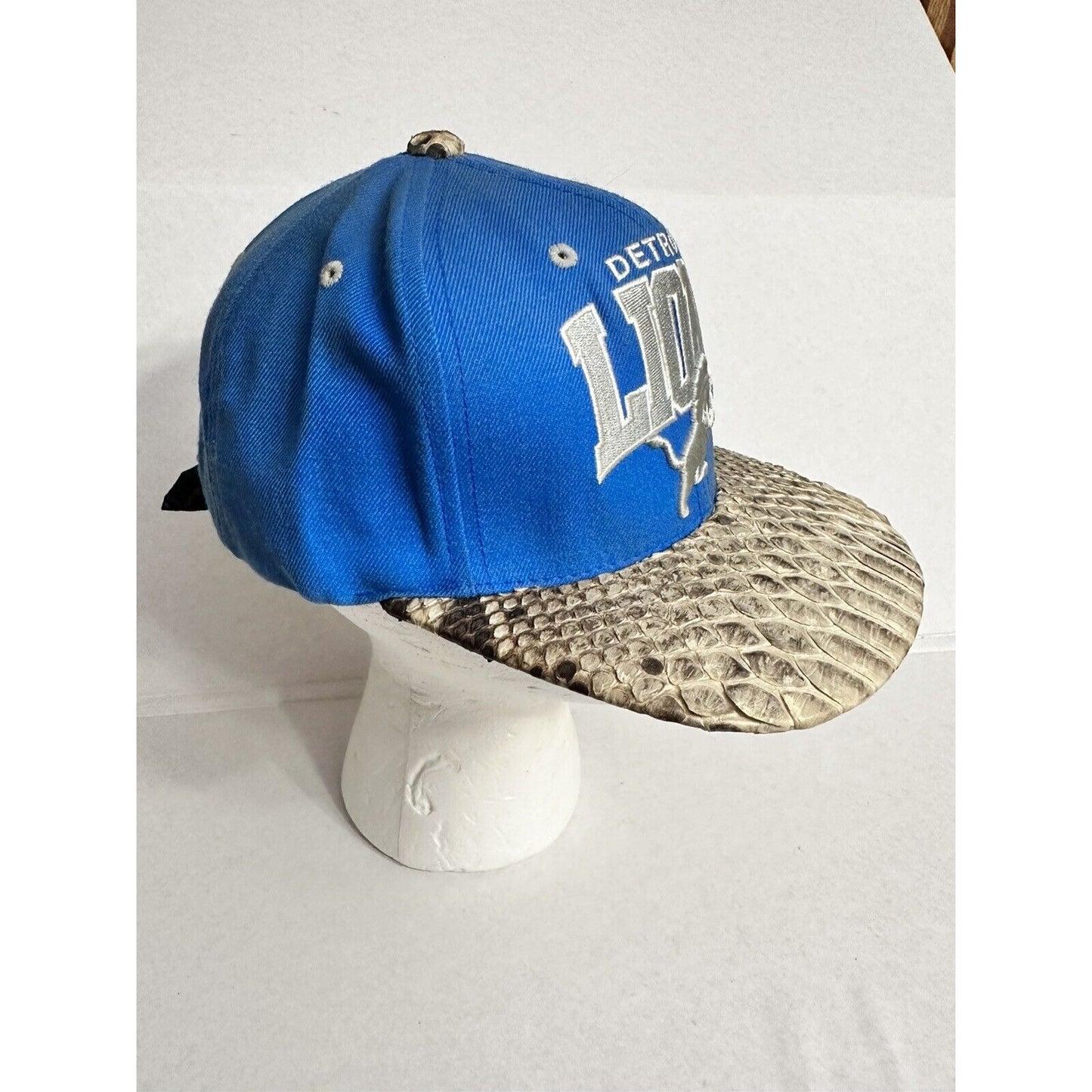 Detroit Lions Hat Snake Skin brim Mitchell Ness Nostalgia NFL vintage Strap Cap