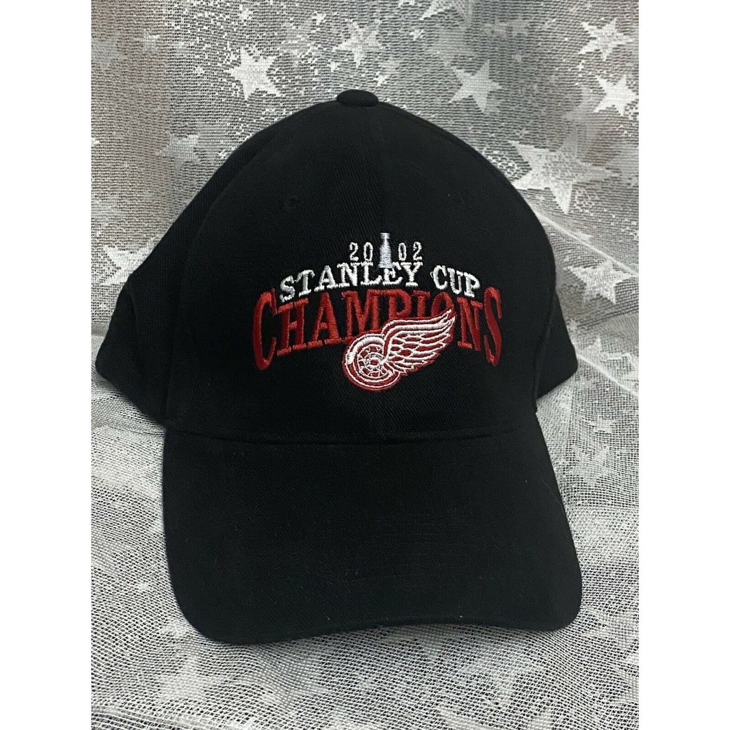 Detroit Red Wings NHL Stanley Cup Champions 2002 Hockey Hat Cap