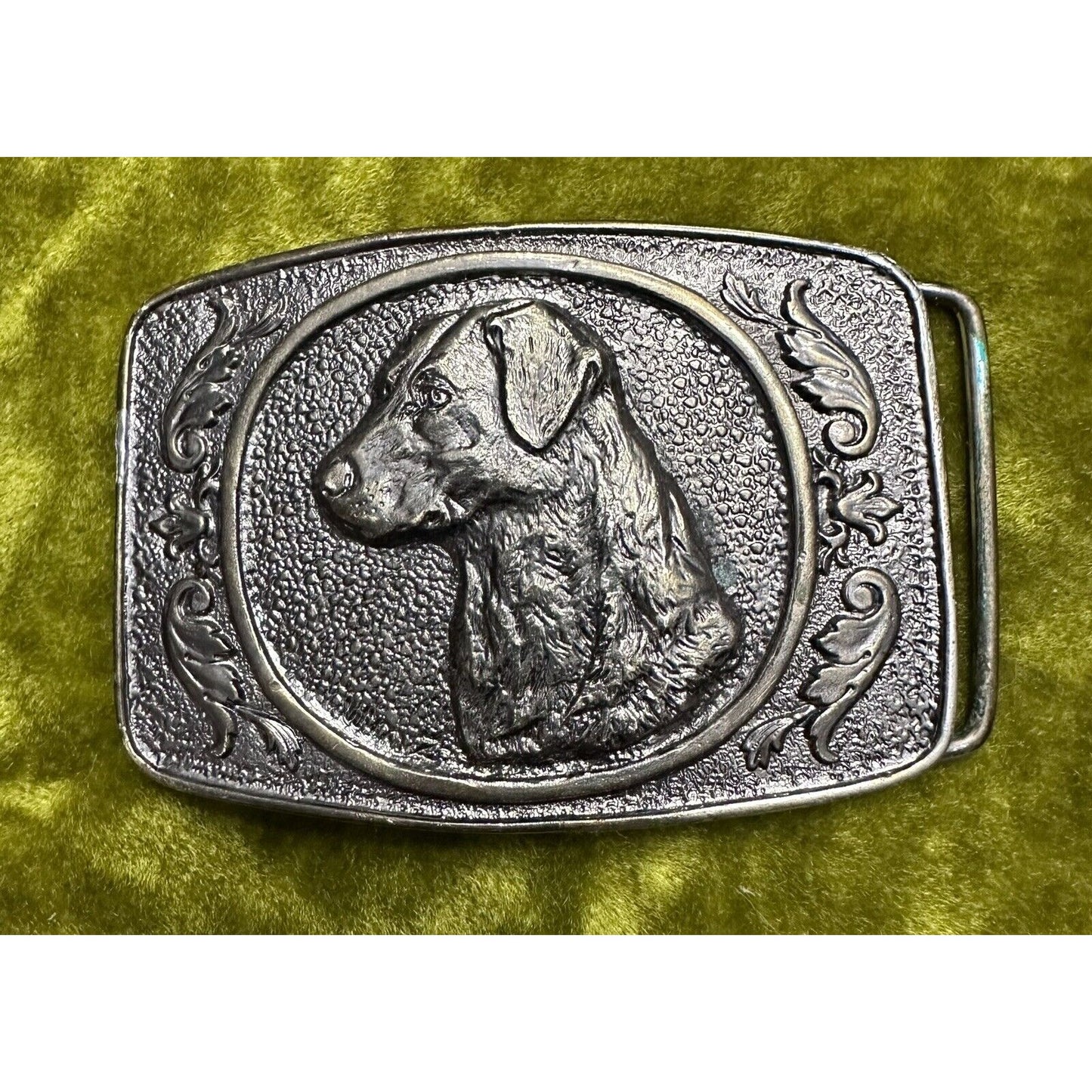 LABRADOR RETRIEVER DOG RJ VENTRICE 1977 STUDIO ART WORKS BRASS BELT BUCKLE USA