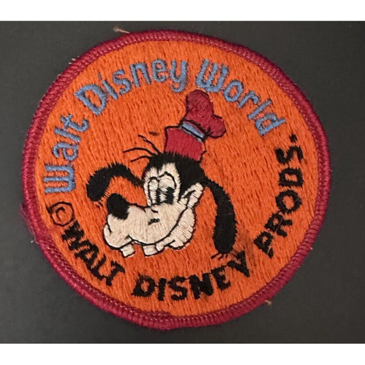 Walt Disney World Productions GOOFY 3 Inch Red Character Patch WDP Embroidered