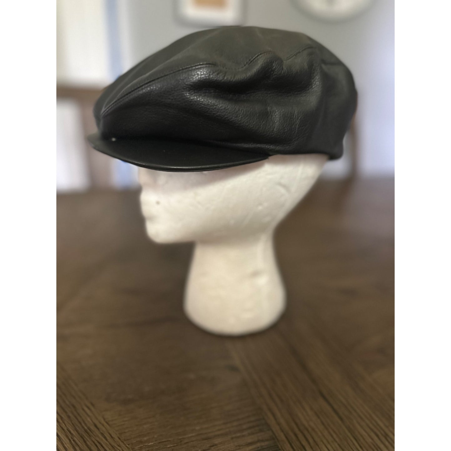 Genuine Leather Newsboy Cap By A. Adams & Spire size  Medium  Black