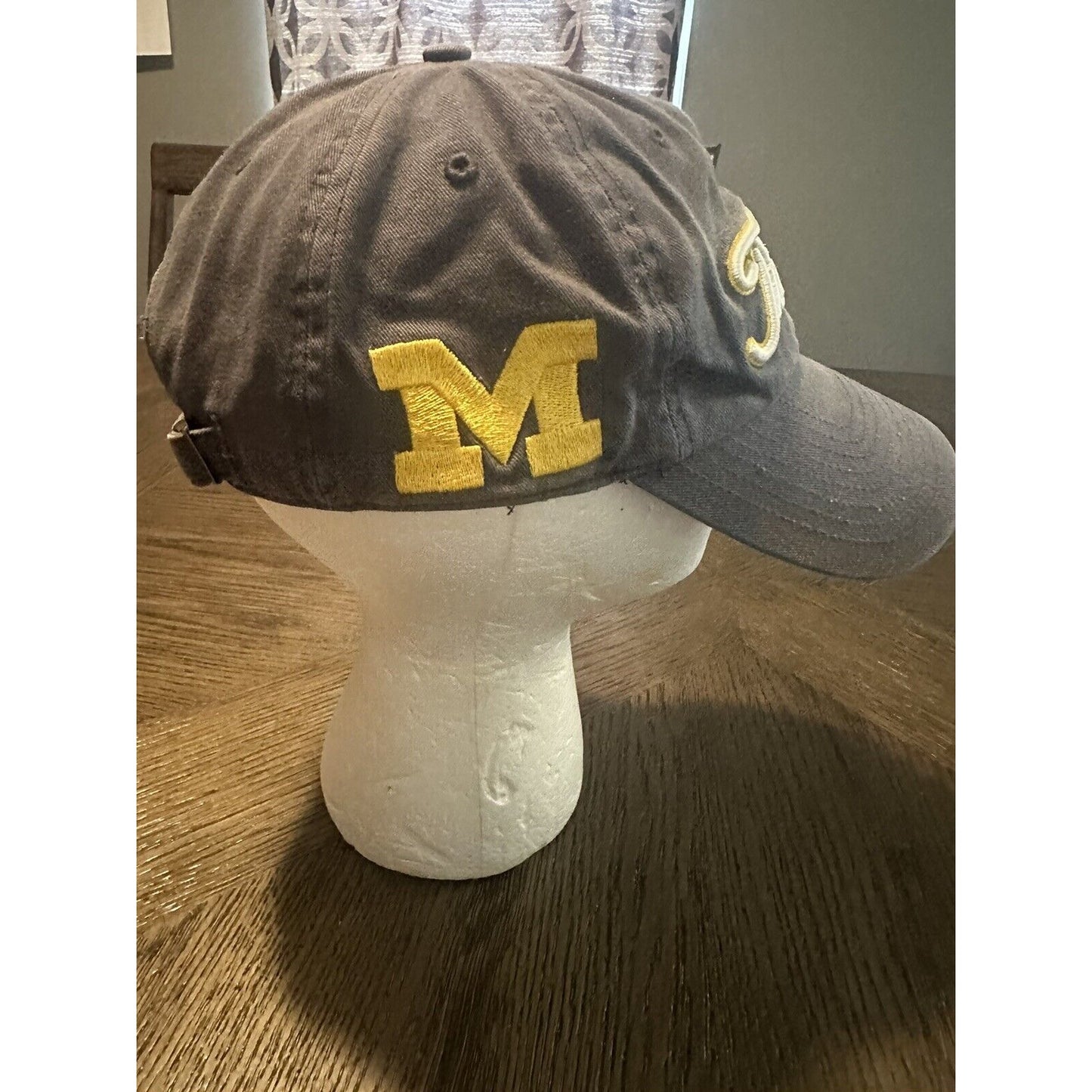 Titleist Michigan Wolverines Logo Cap Hat NCAA  Golf Spellout