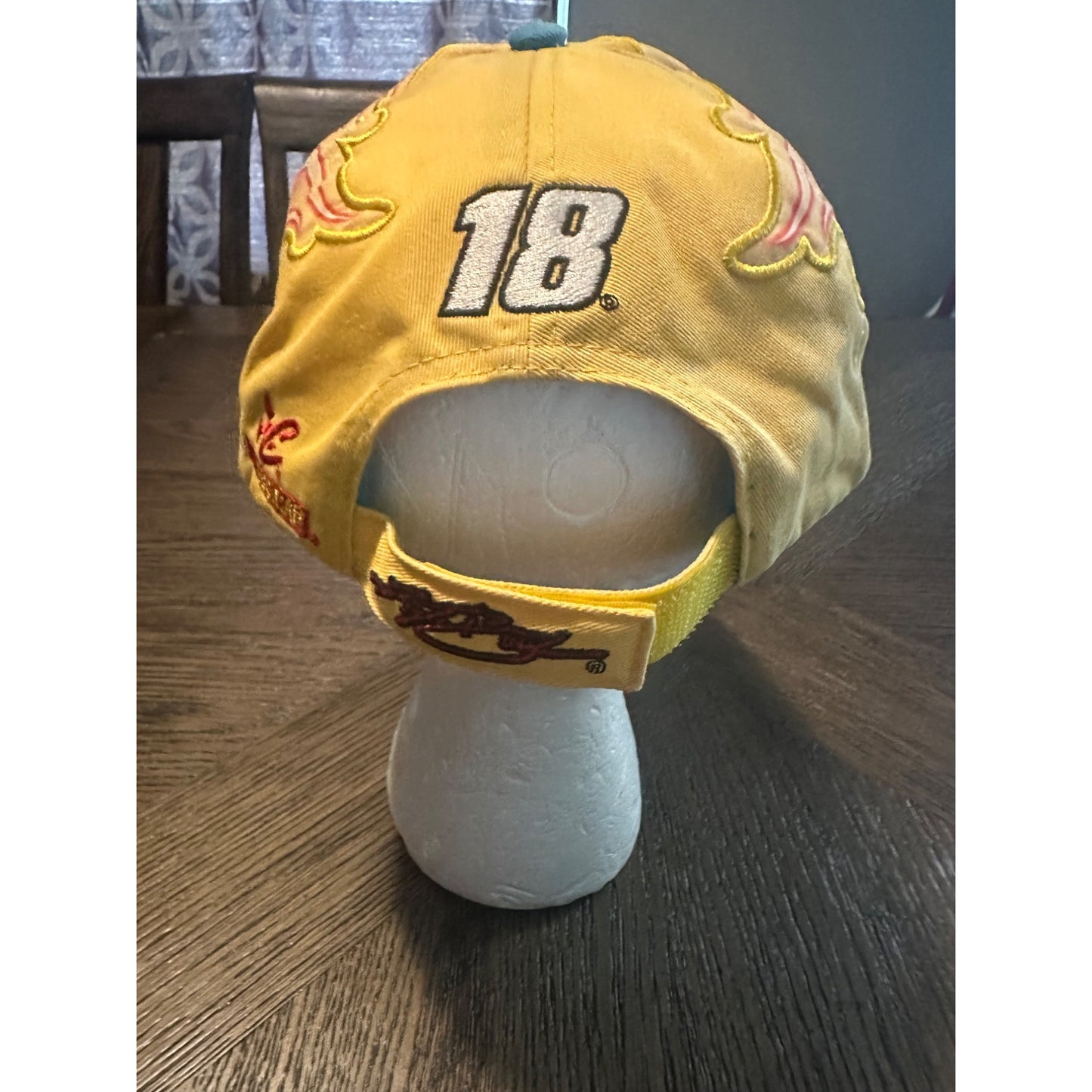 M&M's NASCAR Chase Authentics Hat Adjustable Kyle Busch 2014 Yellow & White embroidered