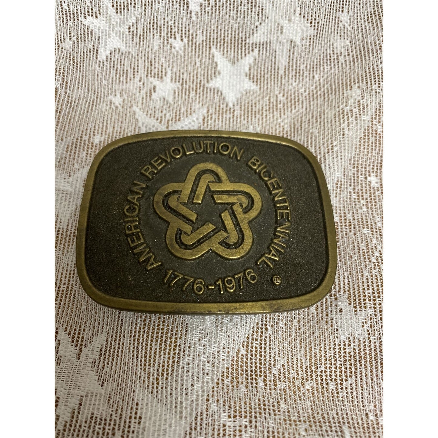 AMERICAN REVOLUTION BICENTENNIAL BELT BUCKLE 1776-1976 SOLID BRASS VINTAGE SQ