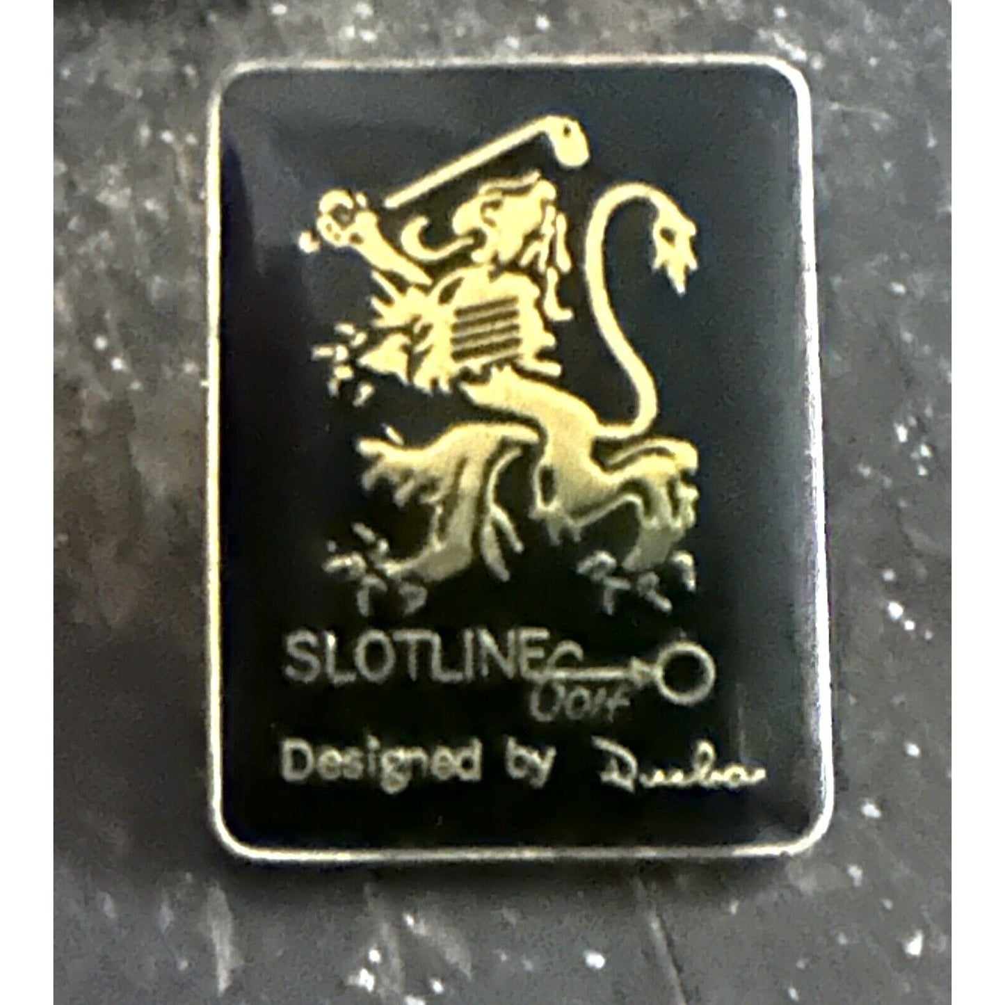 SLOTLINE GOLF PIN button GOLFER/GOLFING club ball putter RARE regal lion