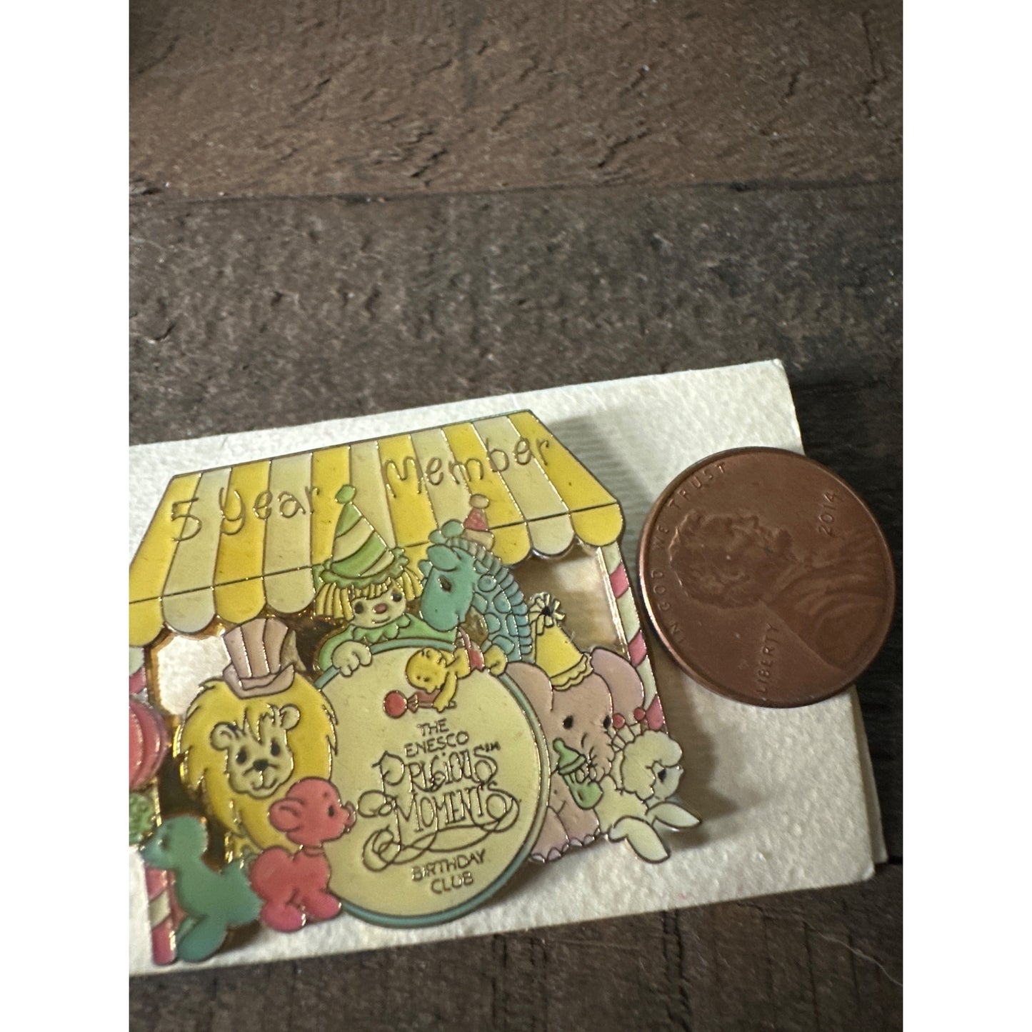 Enesco Precious Moments 5-Year Member Pin 1990 Birthday Club original card