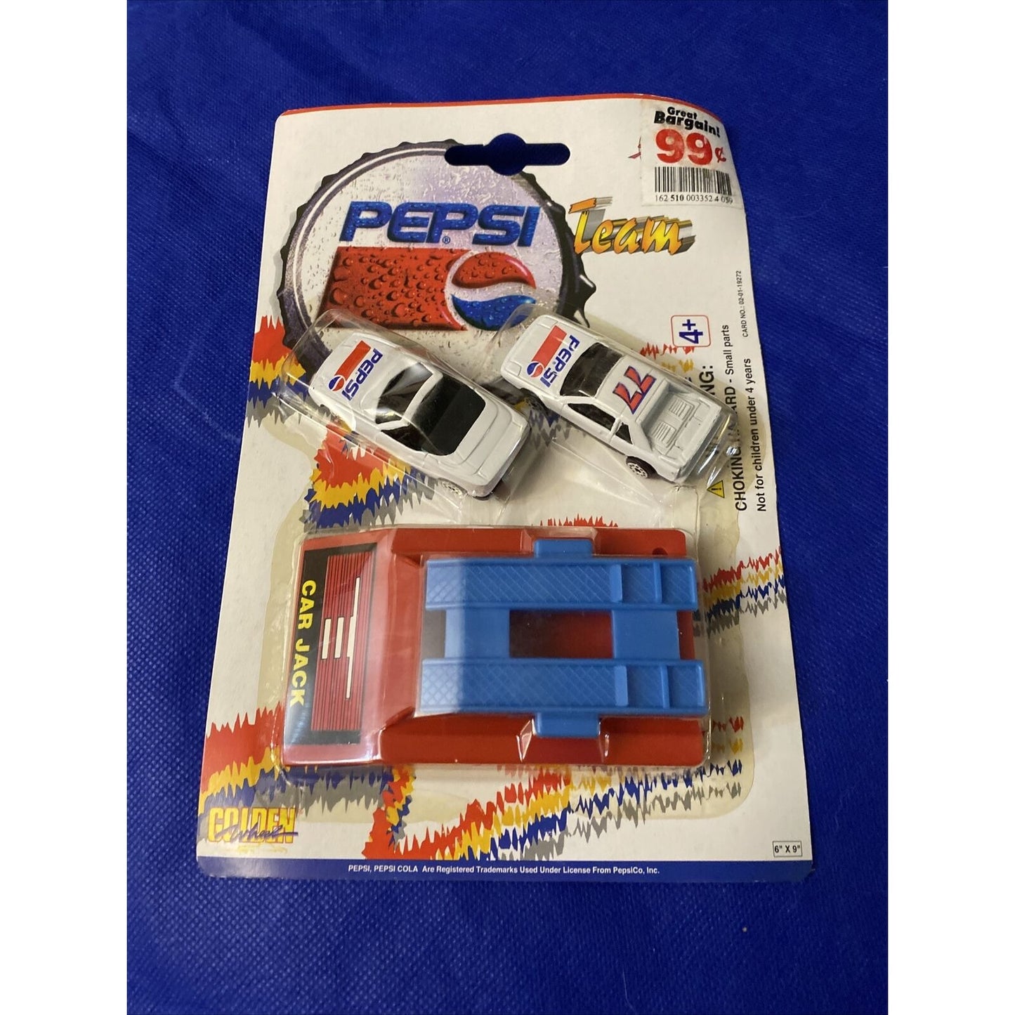 Golden Wheel Die Cast Metal Team Pepsi #19272D Car Jack With 2 Cars