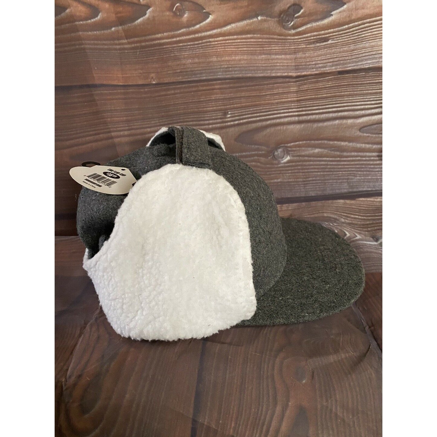 GRAY Pugs Gear with Furlike Earflap Cap. NWT All Season