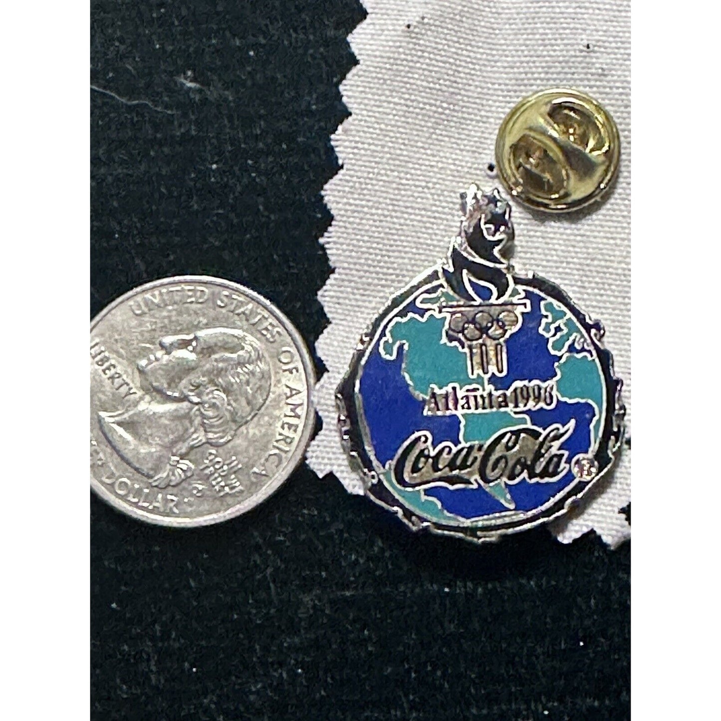 Atlanta 1996 Coca-Cola World Blue & Green Olympic Pin