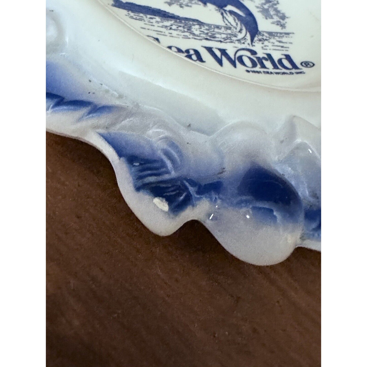 SEA WORLD - AMUSEMENT WATER PARK, Ceramic Ashtray, VINTAGE JAPAN, 1981 yr. Ohio