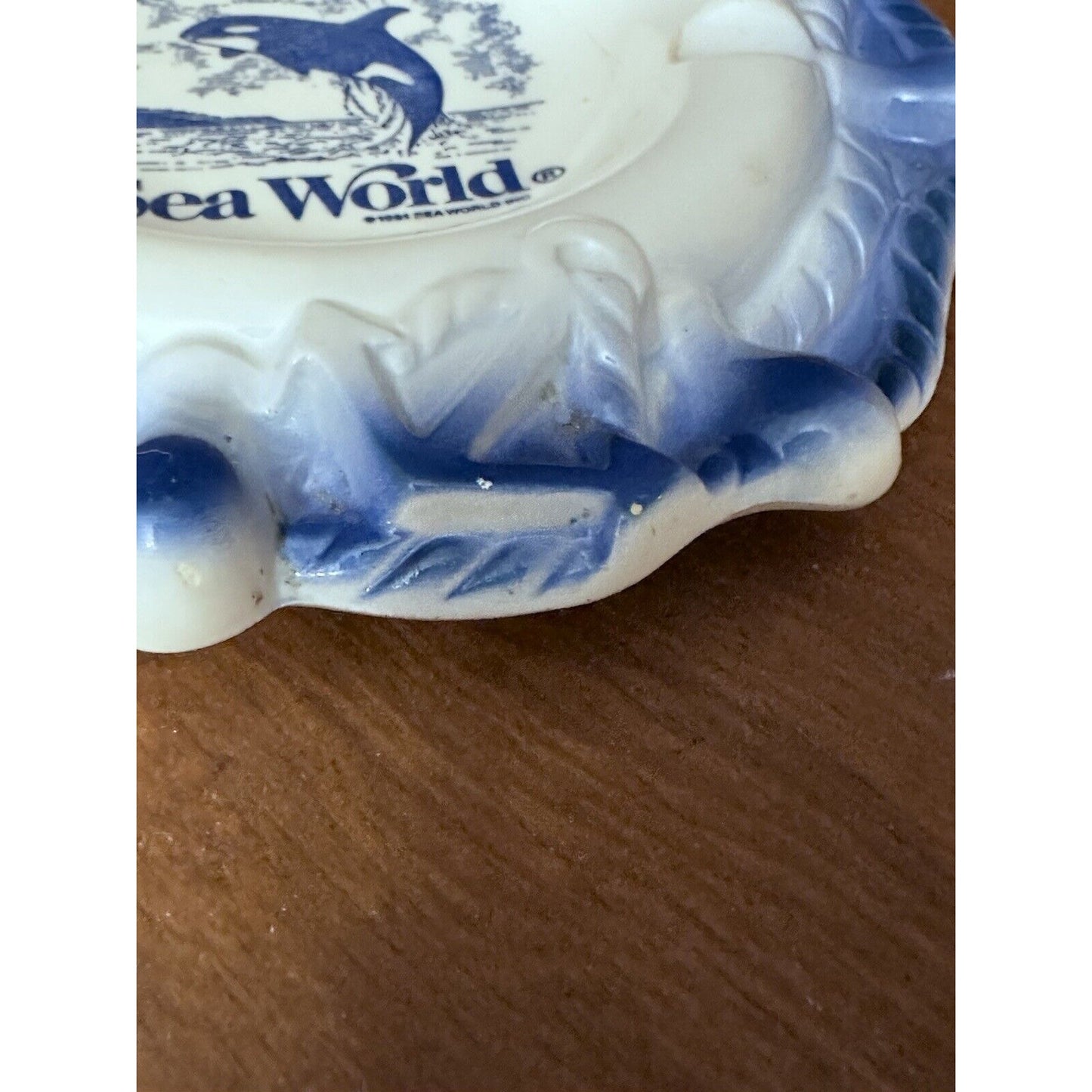 SEA WORLD - AMUSEMENT WATER PARK, Ceramic Ashtray, VINTAGE JAPAN, 1981 yr. Ohio