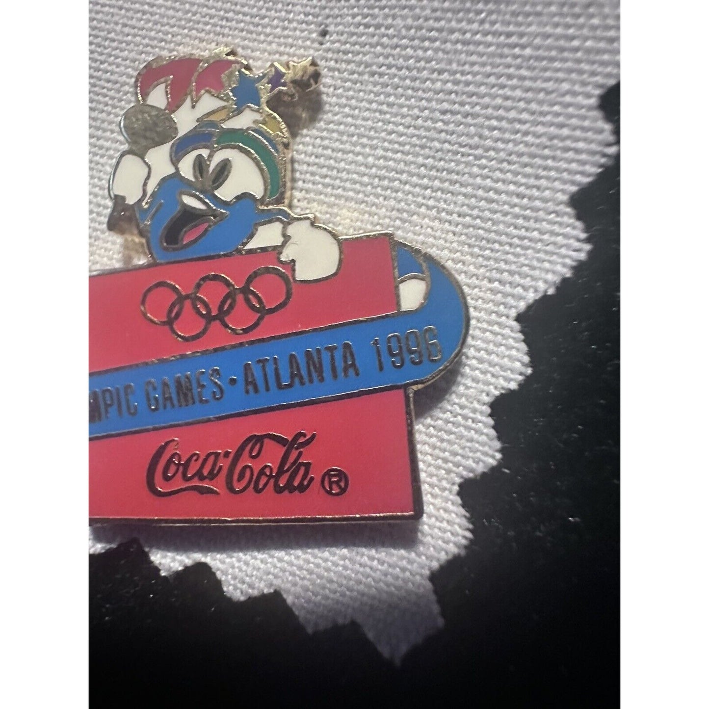 Atlanta 1996 Olympic Games Georgia Mascot Izzy Coca-Cola Hat or Lapel Pin Coke