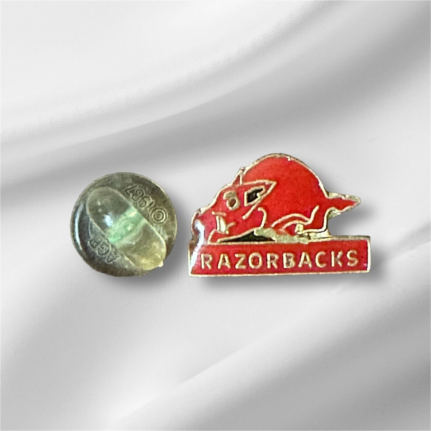 1987 Arkansas Razorbacks Pin University of Arkansas Hog Mascot Logo Pin College