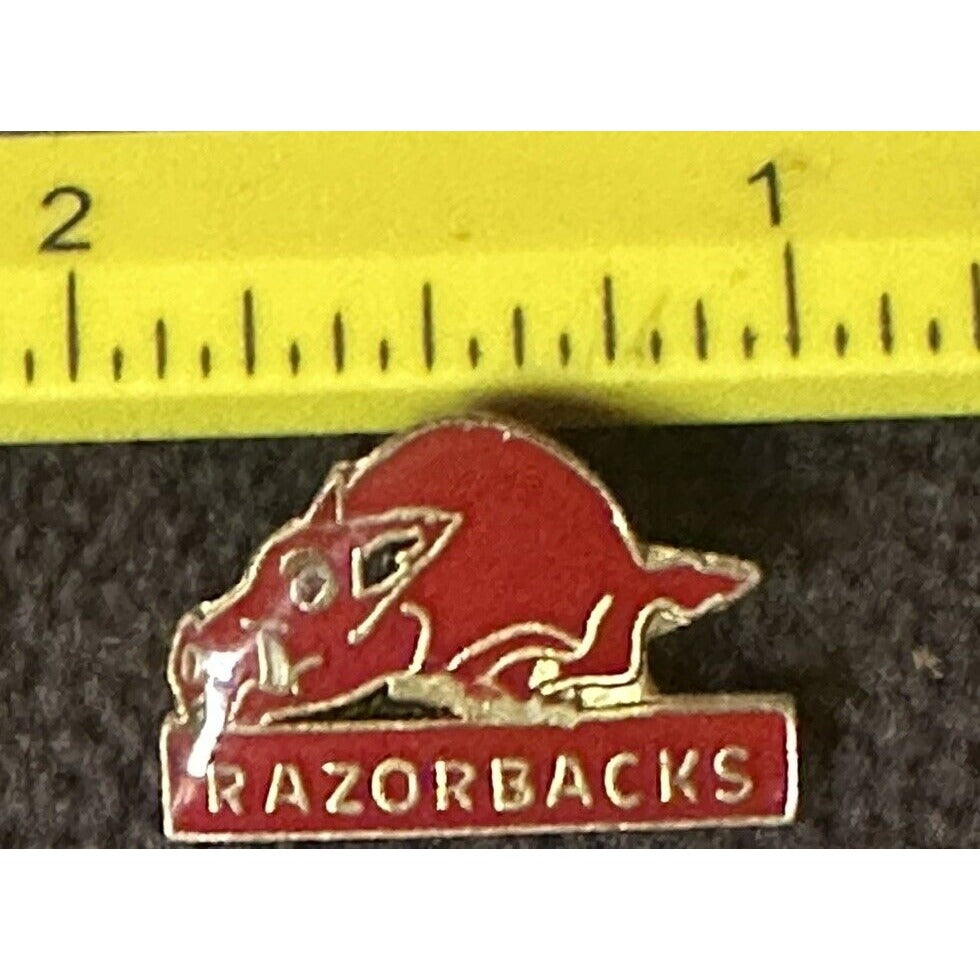 1987 Arkansas Razorbacks Pin University of Arkansas Hog Mascot Logo Pin College