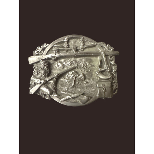 Siskiyou Belt Buckle Mountain Man fur trapper Scene Pewter Western 1984