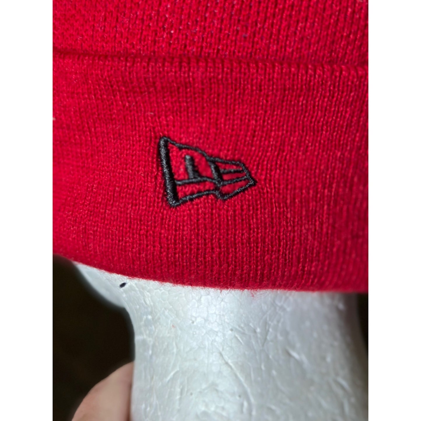 Detroit Red Wings New Era Pom Knit Beanie Hat - Red & White