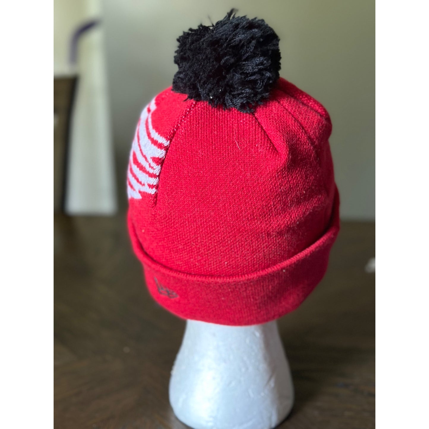 Detroit Red Wings New Era Pom Knit Beanie Hat - Red & White