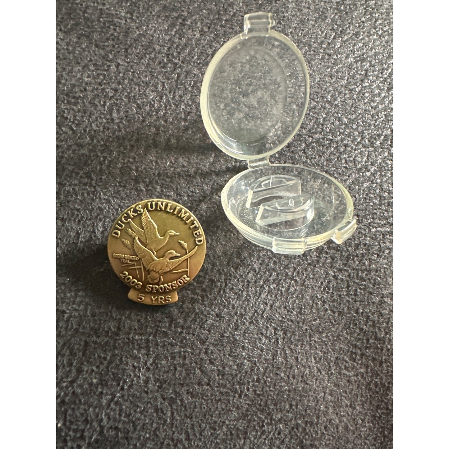 Ducks Unlimited 2003 5 year Sponsor Bronze Pin Angus Shortt Greenwinged Teal